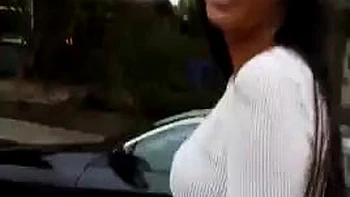 Любительница с маленькими сиськами трахается videos