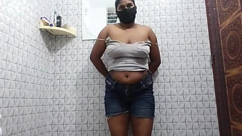 Desi Girl Shower Romm videos