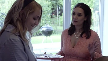 Leila, 37 years old, from Dijon! - Jacquie et Michel TV videos