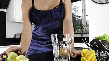 Beautiful MILF Roxy Mendez Has a Nice Round Ass and Likes to Masturbate in the Kitchen videos