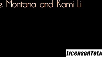 Karlie and Dani's passionate kissing smut videos