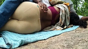 Step Sister Outdoor Fucking with Laxi Ammu and Apple Baby - Hot Indian College Sex videos