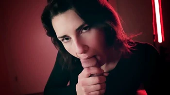 son regard de suceuse mérite une giclée videos