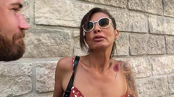 MILF tatouées Irogenia et Cataleya en folle lesbienne videos