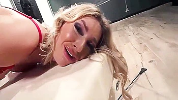 Deep Anal Office Surprise With Juicy Assistant Filled Up From Every Direction During Lunch Break videos