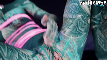 Hippie Babe Trippy Pip And Asshole Toys videos