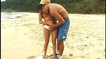 Beautiful and hot big-tailed blonde moaning and cumming, giving her pussy and spitting on the beach to Leo: Porn videos