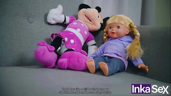 Petite se pone cachonda al tener un pervertido recuerdo videos