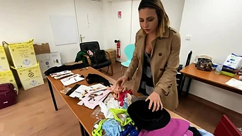 Giulia y Georgia juegan sucias lesbianas MILF con tatuajes videos