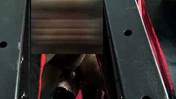 Графиня Никс трахает задницу черной шалуньи videos