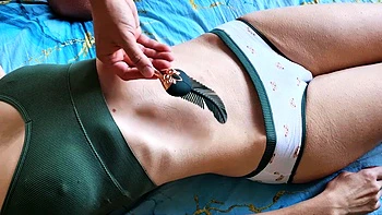 Pena vibratória leva a cunhada ao orgasmo videos