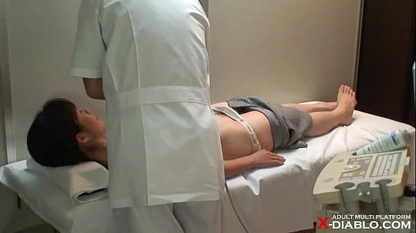 ワイセツ婦人科医の過剰診察記録 苦痛に耐える姿がちょっと痛ましい　～32歳主婦ワカナさん～　#File19 videos