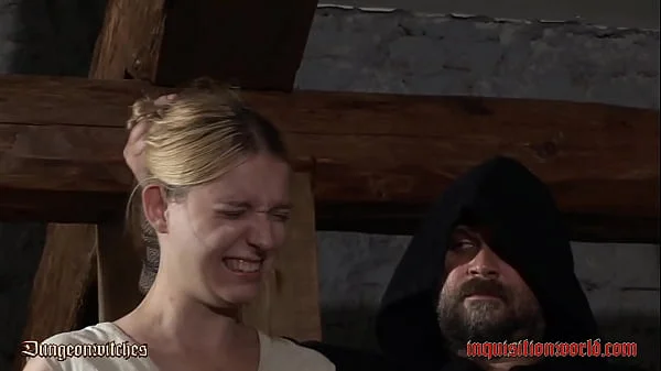 Blonde Zopf-Magd wird von alten Herren streng gezüchtigt (TRAILER) videos