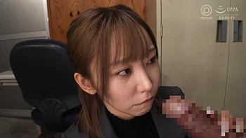 Japonesa de peitos grandes fazendo squirting louco videos