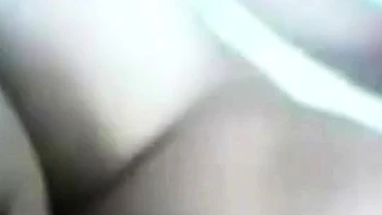 Babe asiatique en lingerie rose baise en levrette avec éjac videos