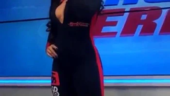 Брюнетка-латиночка готова к жаркому траханию videos