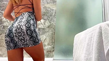 Caliente madrastra folla a hijastro en perrito frente al padrastro videos