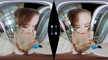 Brune cul énorme en cowgirl et pipe en VR 3D videos