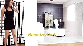 Horny lady loves VIP piss and mouth play videos