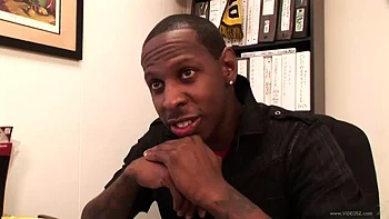 Чёрный член трахает белую киску: минет и наездница videos