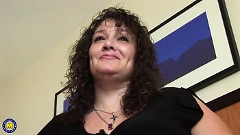 Joyce The Curvy Mature Housewife Doggystyle Fuck - Big Ass Pounded Hard videos