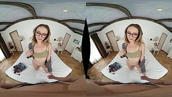 Жаркий VR минет и наездница с трахом сзади videos