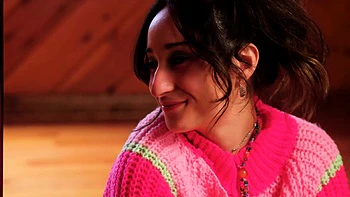 Alex Coal leckt die Pussy von geiler Isabella videos