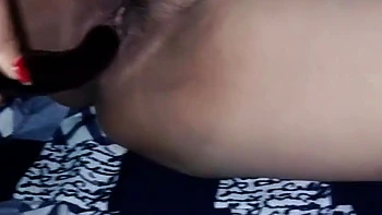 Indische Tussi spielt sich mit Toys solo videos