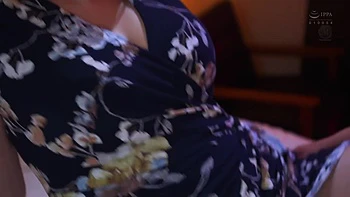 Dejé a mi esposa sola con el junior insaciable - Follada cuckold videos