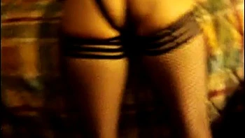 Слагдаун: Любительница сосет огромный черный член videos