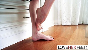 Bonny & Sahara's Sexy Kinky Foot Worship videos