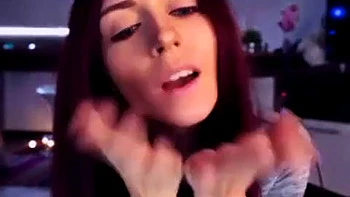 Amadora suada se masturbando sozinha videos