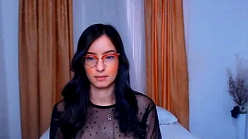 Je me fais baiser la chatte avec des jouets videos