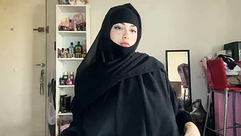 Big Muslim Tits Make You Cum Fast videos