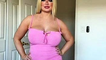 Milf interesseira te seduz na webcam videos