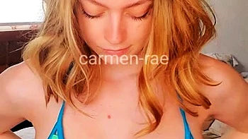 Milf blonde Carmen Rae se branle et jouit videos