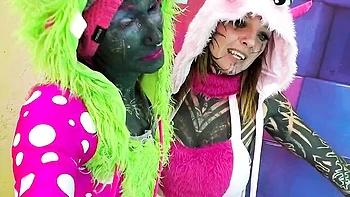 Tattooed Lesbian Dreadlocks Girls Fuck videos