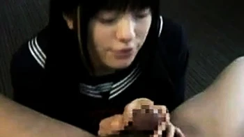 Amateur japonesa asiática chupando polla POV videos