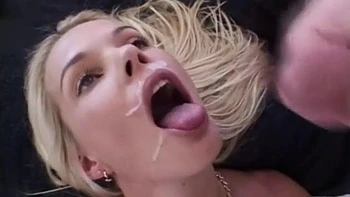 Outdoor MMF Threesome Double-Penetration Cumshot videos