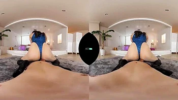 Japonaise asiatique cowgirl suce en POV 3D femdom videos