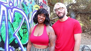 Спортивная пара трахается и кончает мощно videos