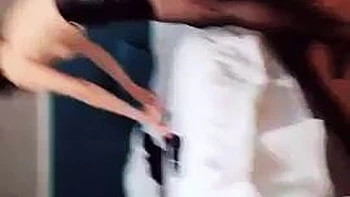 Asiática amateur chupando polla dura videos