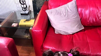 POV Schulmädchen macht schmutzigen Blowjob videos