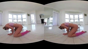 Abella Danger dando boquete em cowgirl POV com brinquedos videos