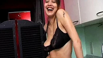 Глава 6: Горячая датская девчонка с большой грудью videos