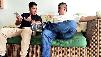 Minha melhor amiga me arranjou sexo com a psicóloga Mara videos