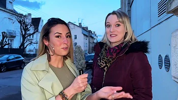 Première sodomie brutale pour Aurora chez J&M videos