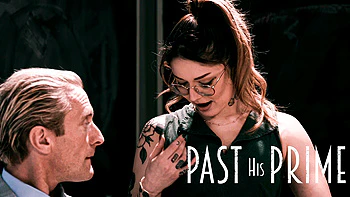 Morena se masturba e monta após seu auge videos