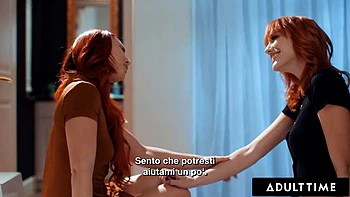 Aidra Fox séduit Kenna James pour un fuck lesbien torride videos