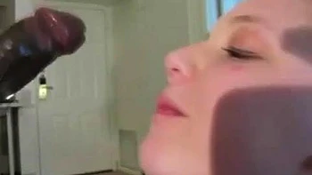 Amy huilée se fait baiser en cul et sucer en levrette videos